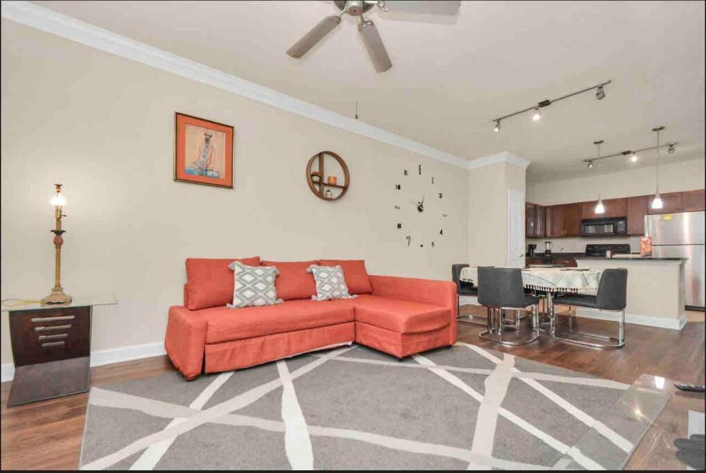 Luxury 1Bedroom/Pool View/ Galleria W/Study Desk Houston Buitenkant foto